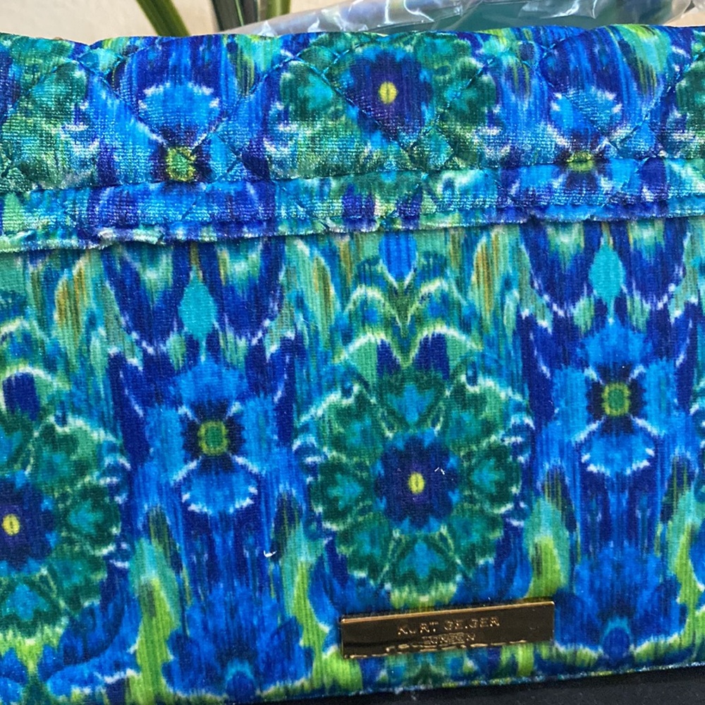 - kurt Geiger London Mini Kensington Shoulder Bag - Picture 13 of 13